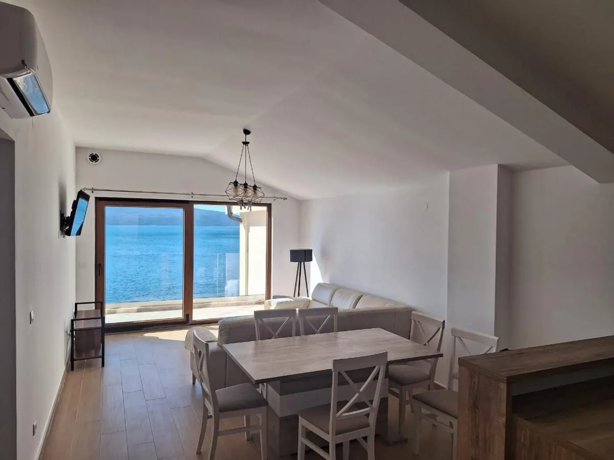 Rent, two bedroom apartment, 82m², Donja Lastva, Tivat
