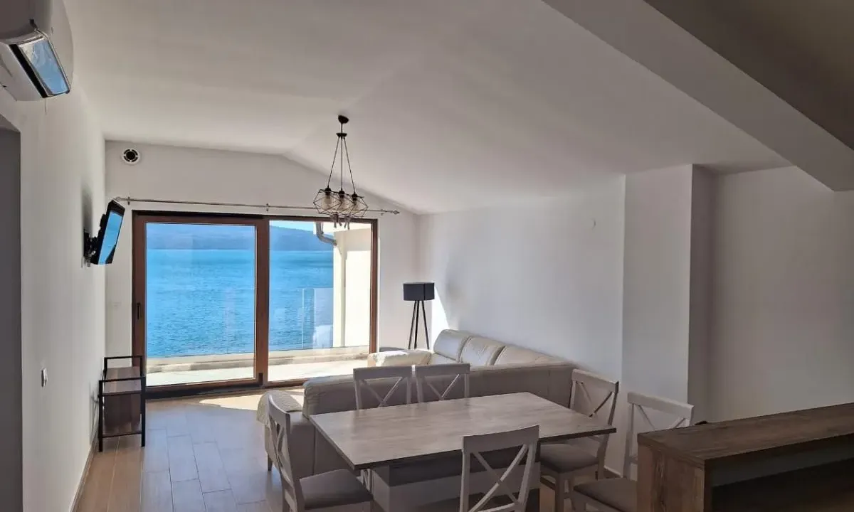 Rent, two bedroom apartment, 82m², Donja Lastva, Tivat