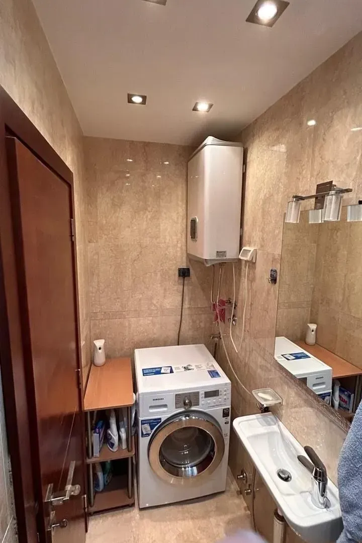 Prodaja, dvosoban stan, 120m², Komoševina, Budva