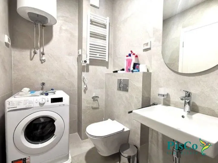 Izdavanje, jednosoban stan, 47m², Central Point, Podgorica