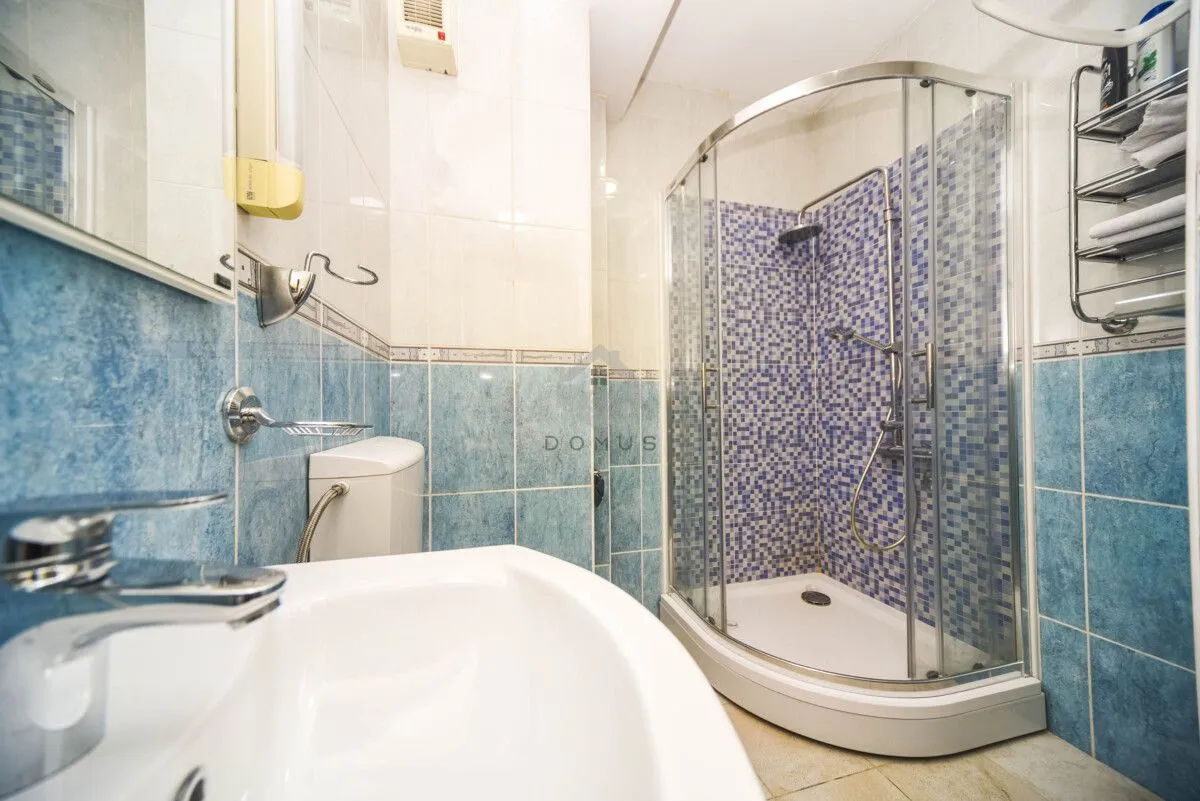 Izdavanje, trosoban stan, 95m², Preko Morače, Podgorica