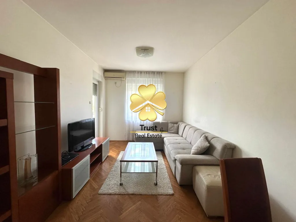 Izdavanje, dvosoban stan, 60m², Blok 9, Podgorica