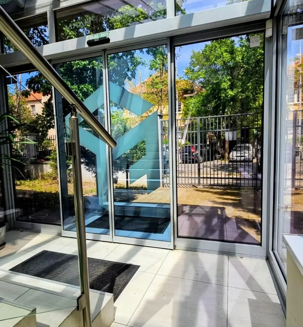 Rent, office space, 318m², Profesorska Kolonija, Palilula Sve Podlokacije