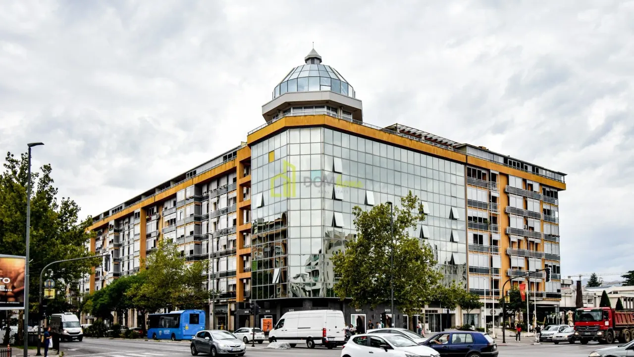 Izdavanje, dvosoban stan, 75m², Preko Morače, Podgorica