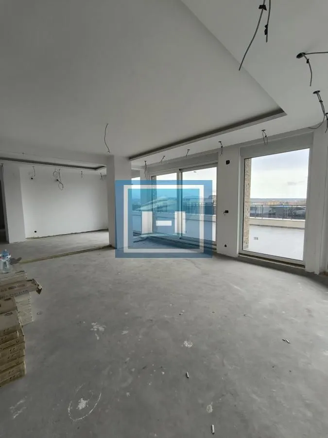 Sale, apartment, 500m², Centar, Ćuprija