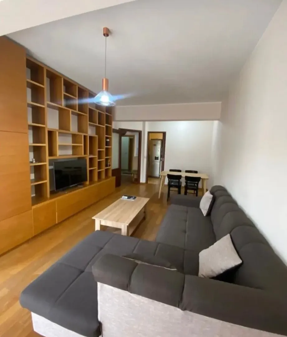 Izdavanje, jednosoban stan, 49m², 1 maj, Podgorica