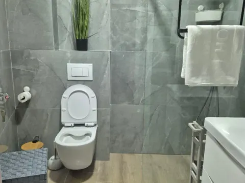 Izdavanje, garsonjera, 25m², Mažina, Tivat - image 2