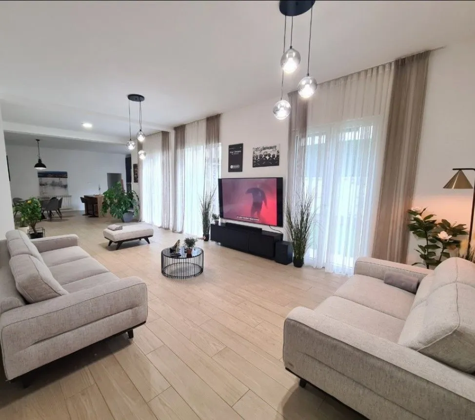 Sale, apartment, 220m², Dedinje Beli Dvor, Dedinje Sve Podlokacije