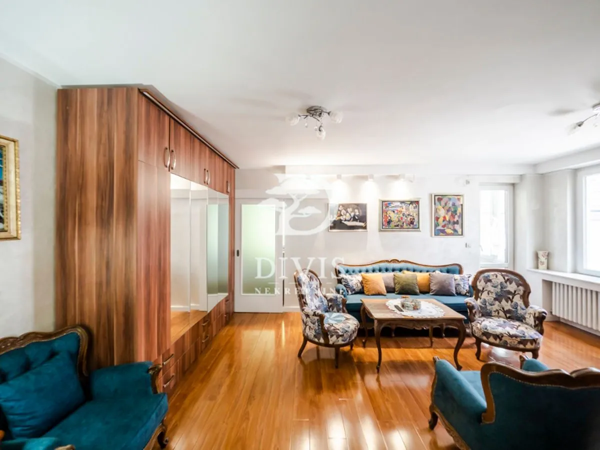 Sale, two bedroom apartment, 61m², Neimar, Vračar Sve Podlokacije