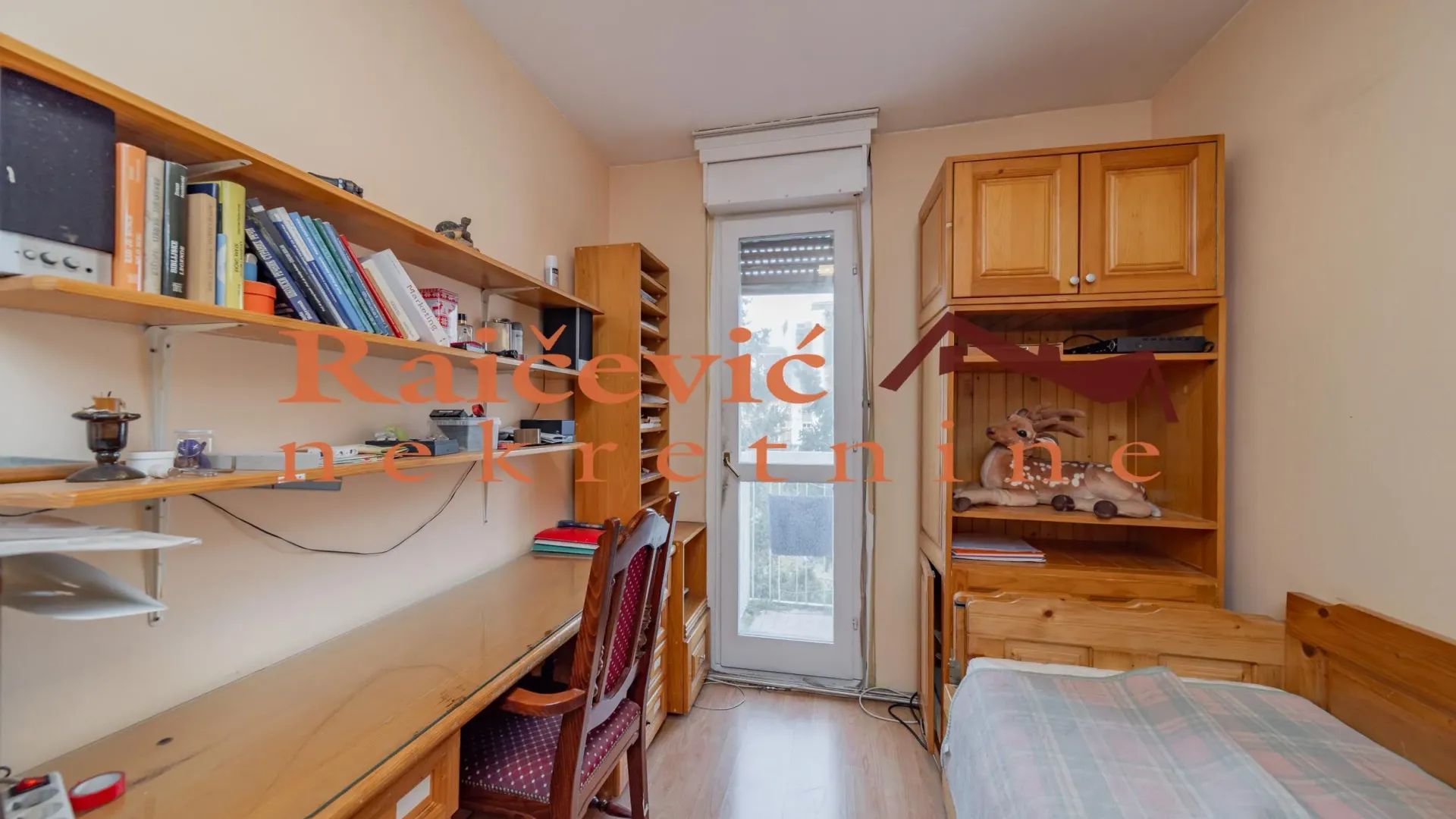 Prodaja, trosoban stan, 76m², Stari Grad, Beograd