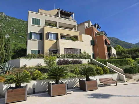 Prodaja, dvosoban stan, 105m², Kotor, Crna Gora - image 3