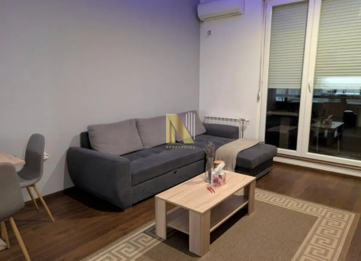 Izdavanje, dvosoban stan, 49m², Adamovićevo Naselje, Novi Sad Sve Podlokacije