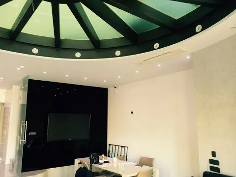 Izdavanje, kuća, 300m², Savski Venac, Beograd