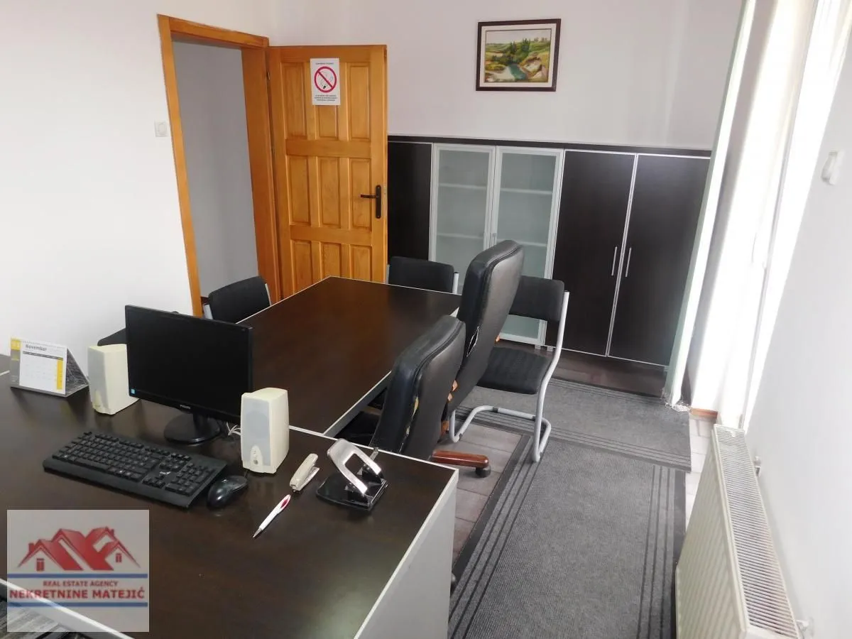 Rent, office space, 74m², Centar, Kragujevac