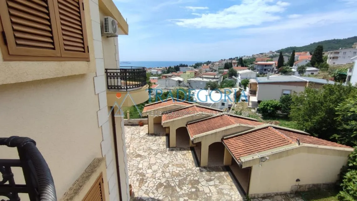 Prodaja, kuća, 400m², Bar, Crna Gora
