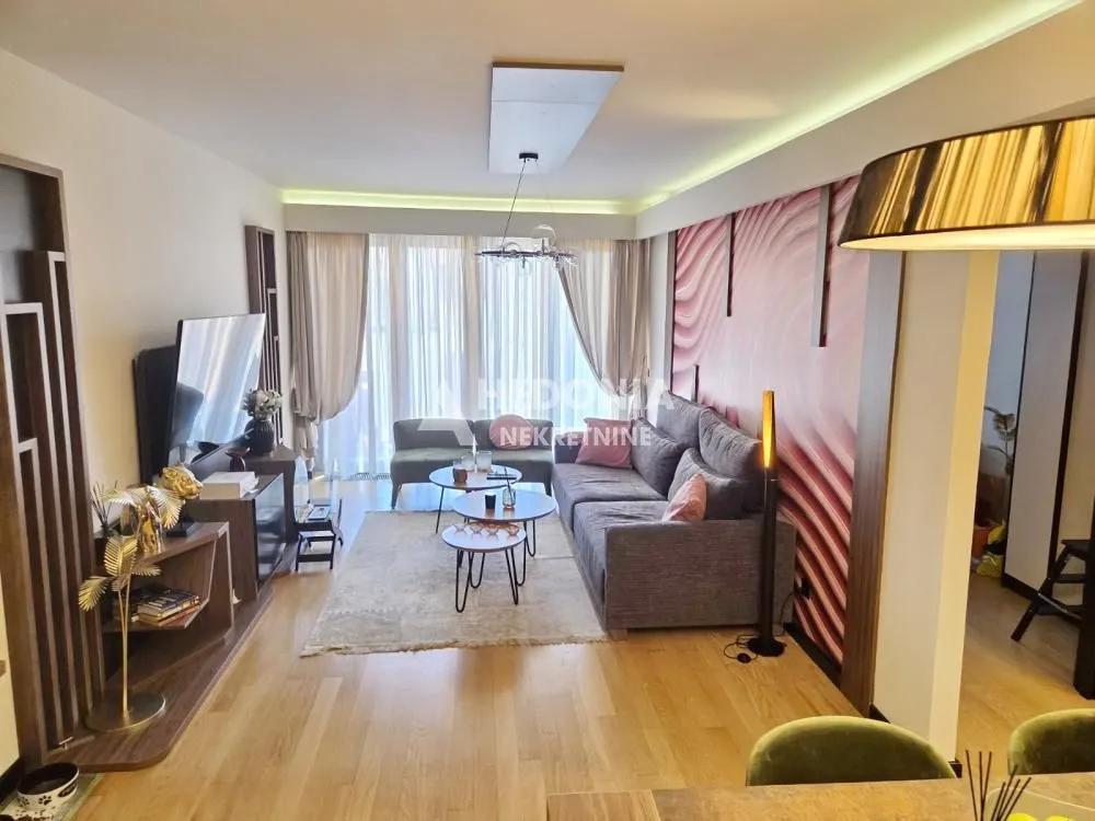 Rent, two bedroom apartment, 82m², Novi Beograd Blok 65, Novi Beograd Sve Podlokacije