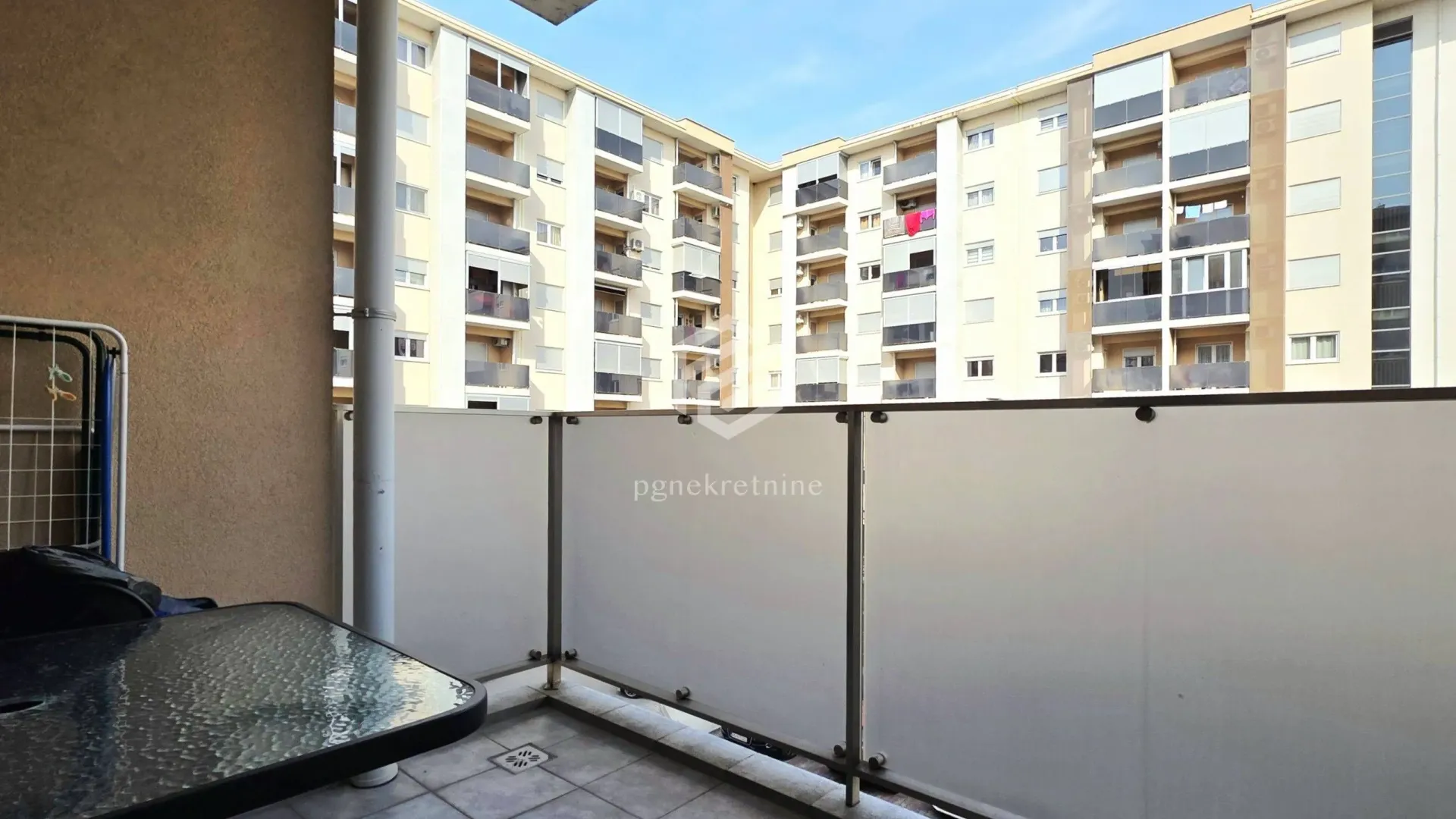 Izdavanje, jednosoban stan, 47m², City Kvart, Podgorica