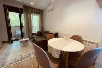 Izdavanje, dvosoban stan, 39m², Banjica, Voždovac Sve Podlokacije - image 2