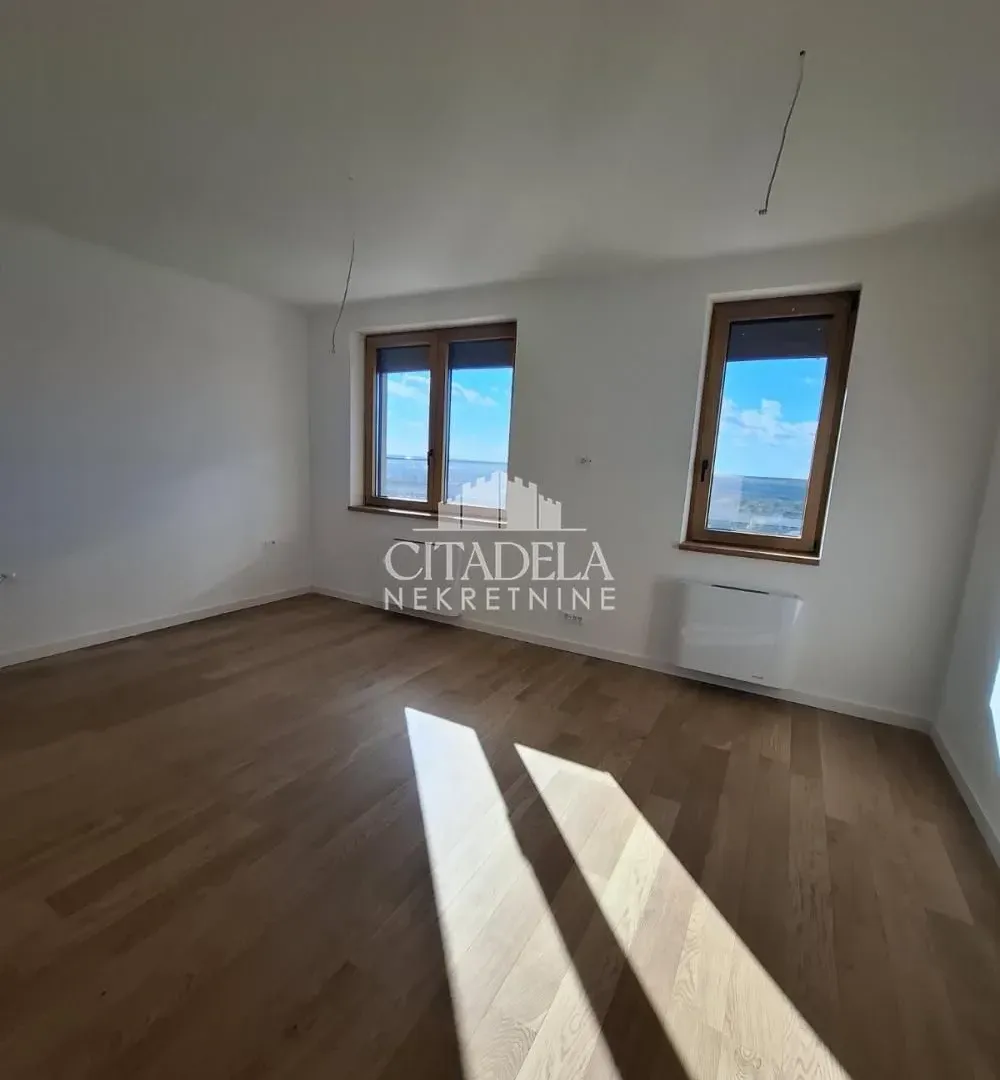 Sale, four bedroom apartment, 175m², Banovo Brdo, Beograd