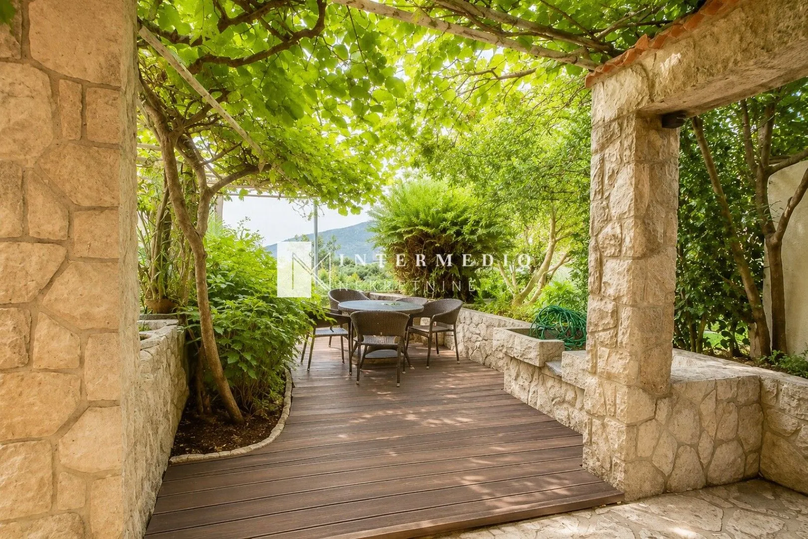 Prodaja, trosoban stan, 107m², Savina, Herceg Novi