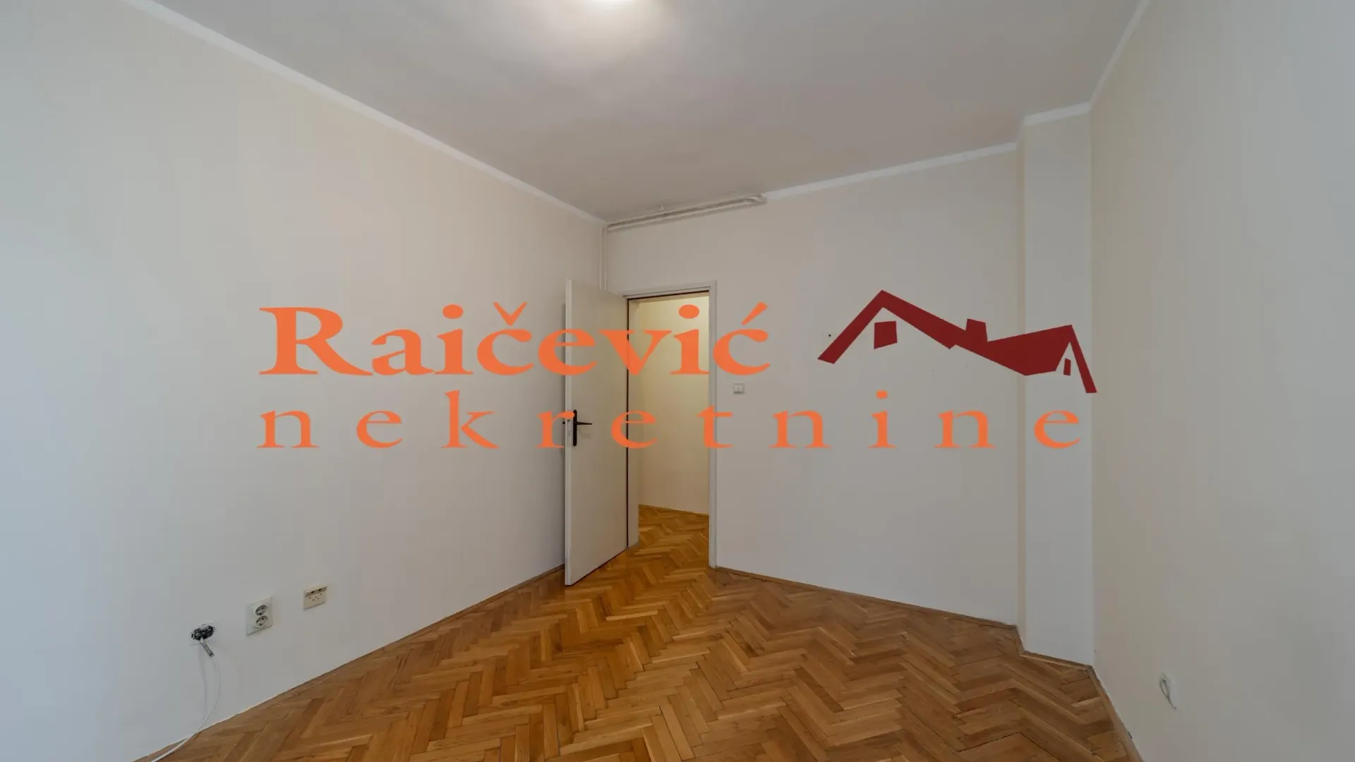 Prodaja, trosoban stan, 101m², Bogoslovija, Palilula Sve Podlokacije