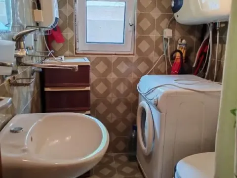 Sale, one bedroom apartment, 41m², Petrovac, Budva - image 10