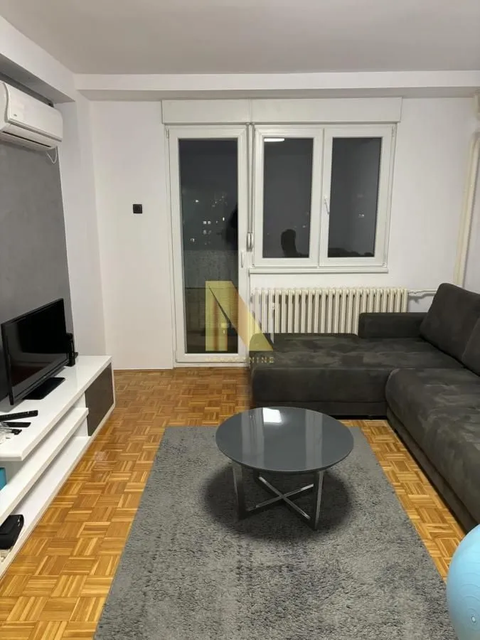 Izdavanje, dvosoban stan, 53m², Avijatičarsko naselje, Novi Sad Sve Podlokacije