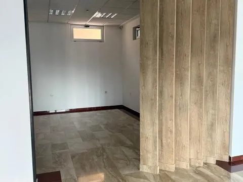 Izdavanje, poslovni prostor, 151m², Bečići, Budva - image 7