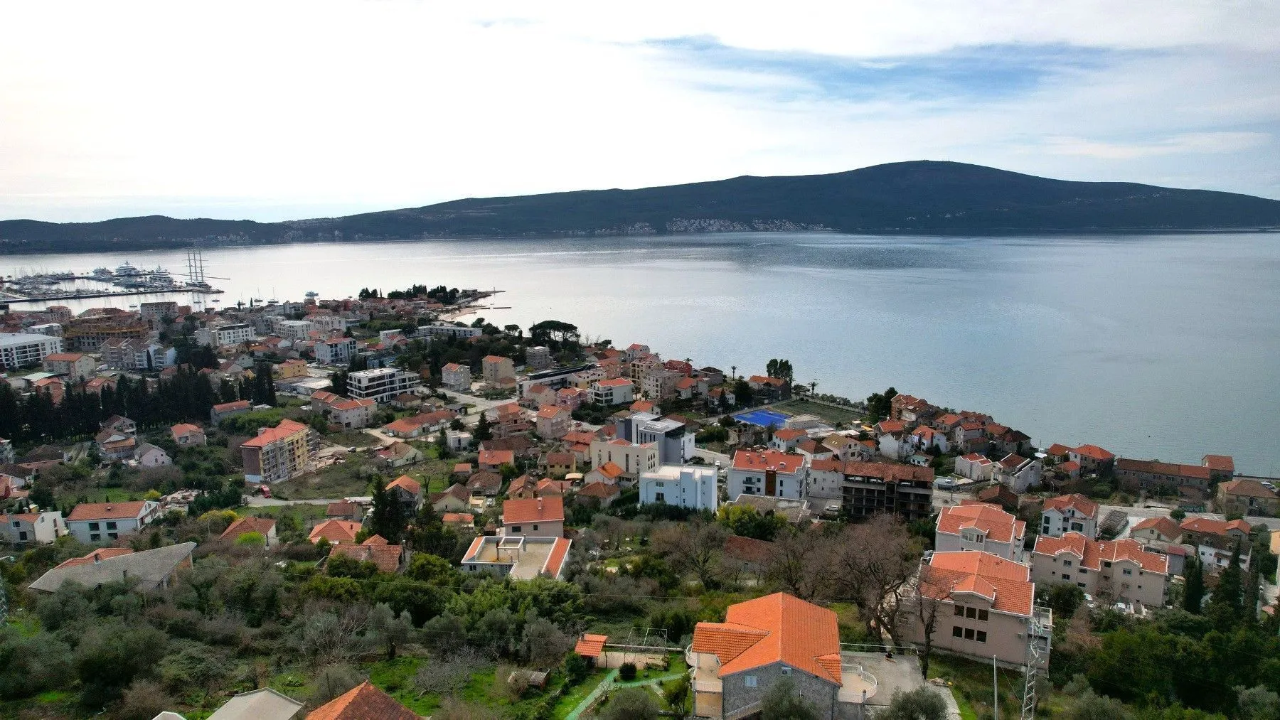 Prodaja, plac, 1800m², Tivat, Crna Gora