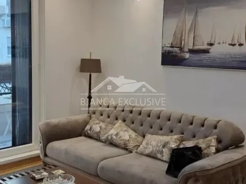 Prodaja, dvosoban stan, 68m², Kalenić Pijaca, Vračar Sve Podlokacije