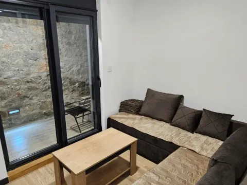Rent, one bedroom apartment, 37m², Gorica C, Podgorica - image 2