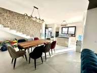 Sale, house, 250m², Utjeha, Ulcinj - image 9