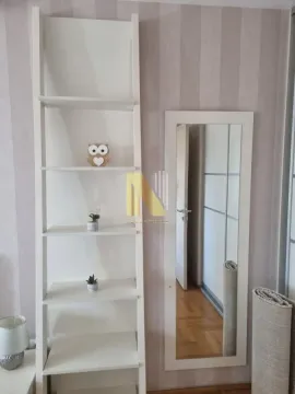 Izdavanje, trosoban stan, 65m², Centar, Novi Sad - image 14