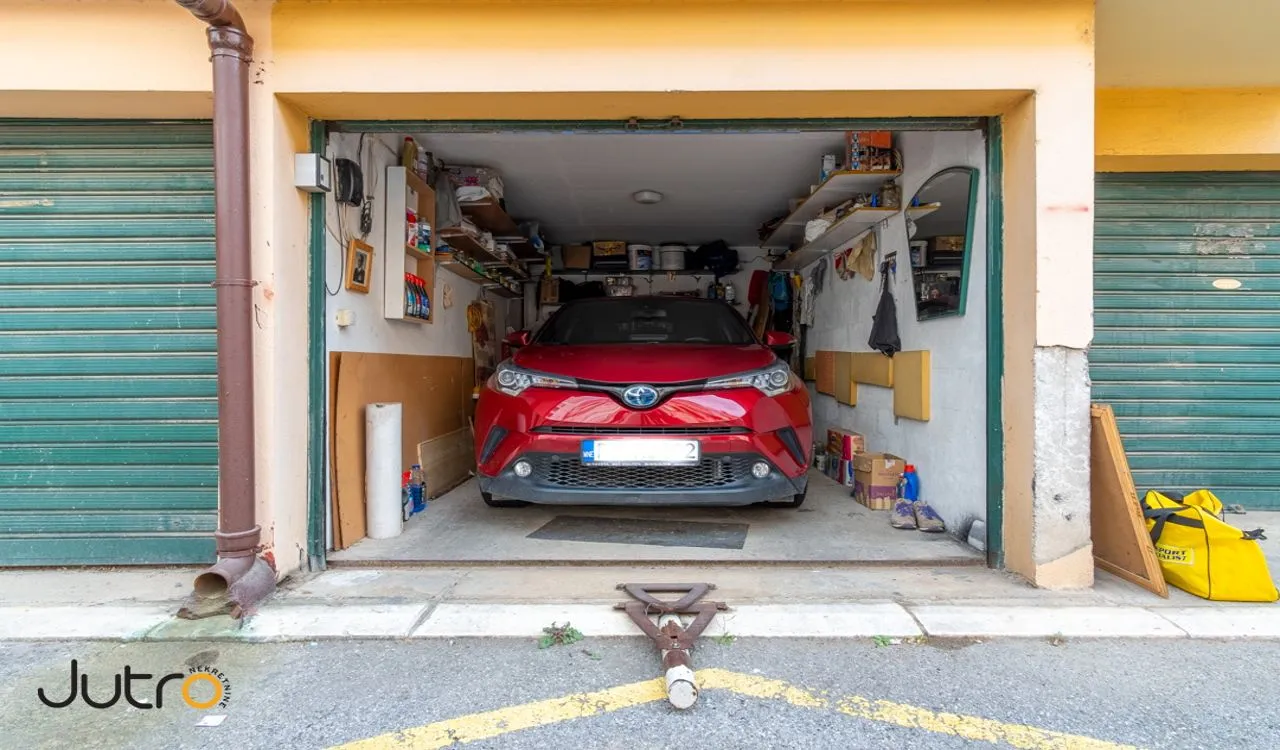 Izdavanje, dvosoban stan, 85m², Preko Morače, Podgorica