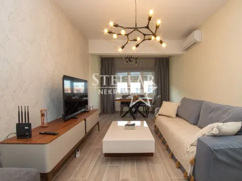 Prodaja, trosoban stan, 87m², Tuški Put, Podgorica - image 1