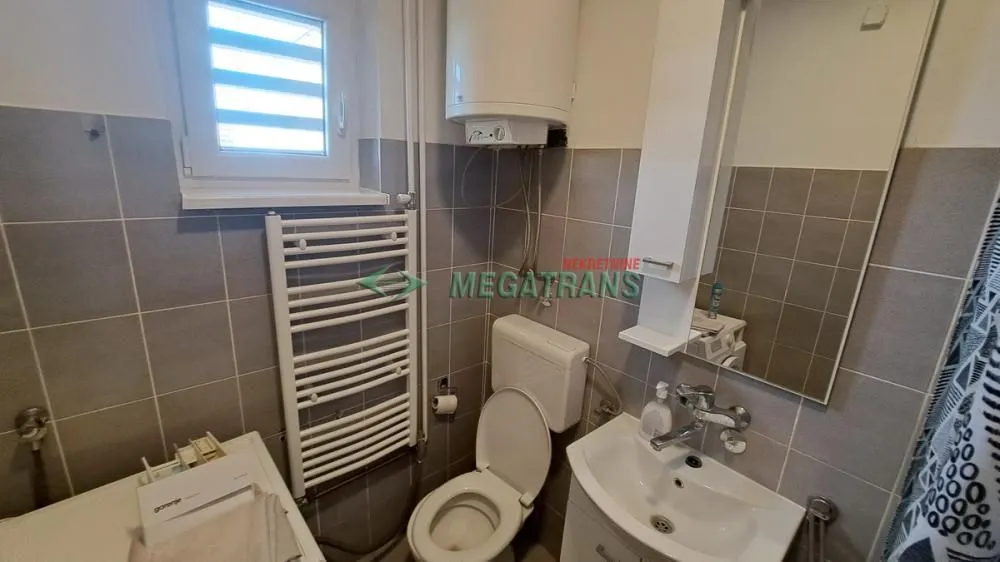 Izdavanje, stan, 26m², Centar, Novi Sad