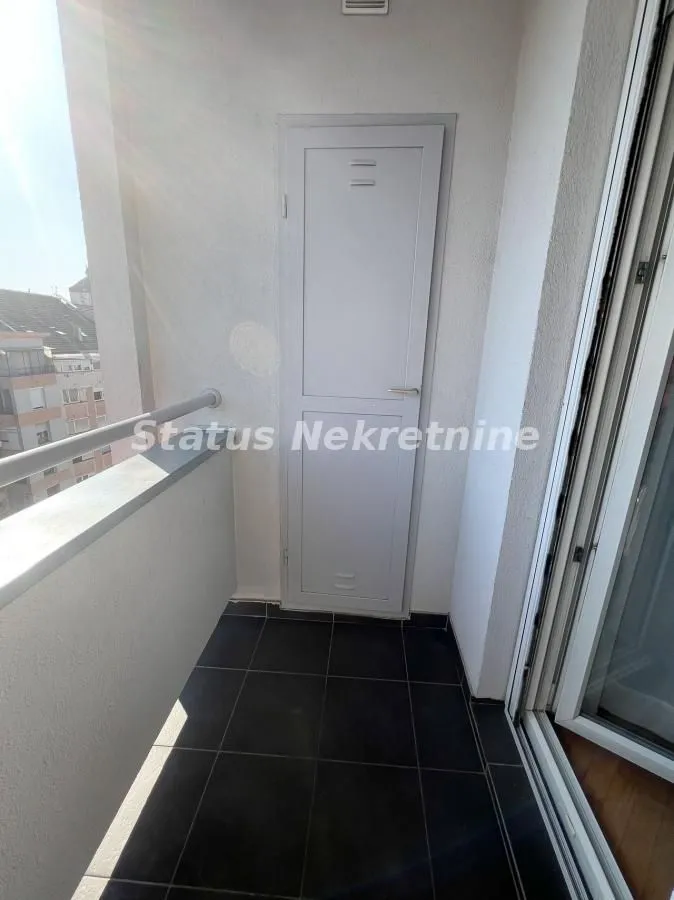 Sale, four bedroom apartment, 102m², Cara Dušana, Novi Sad Sve Podlokacije
