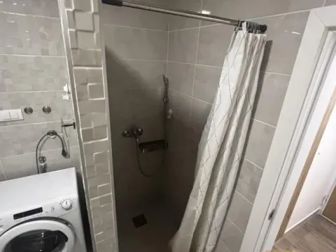 Rent, two bedroom apartment, 52m², Autokomanda, Voždovac Sve Podlokacije - image 7