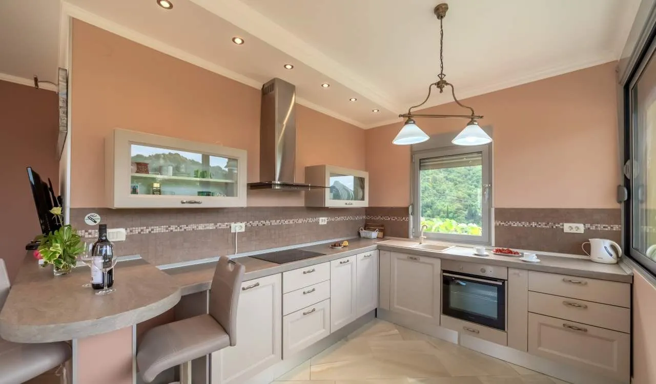 Sale, house, 274m², Buljarica, Budva