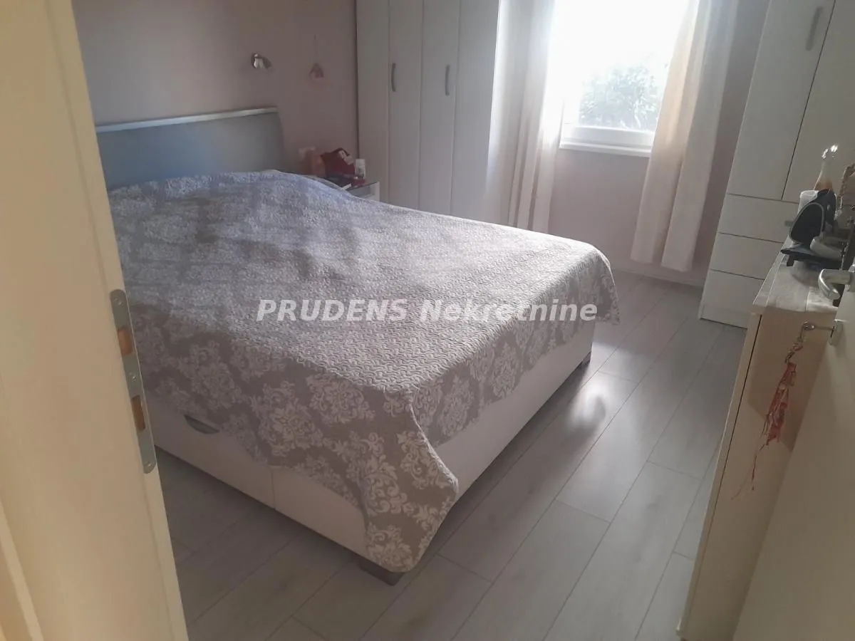 Sale, house, 243m², Surčin, Beograd