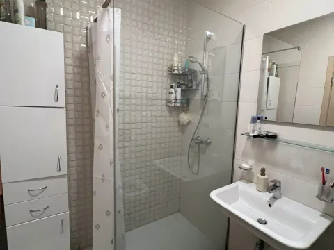 Prodaja, jednosoban stan, 53m², City Kvart, Podgorica - image 9