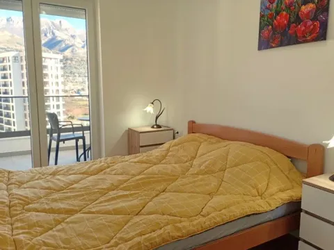 Izdavanje, jednosoban stan, 47m², Centar, Bar - image 4