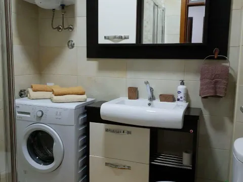 Izdavanje, jednosoban stan, 36m², Centar, Cetinje - image 6