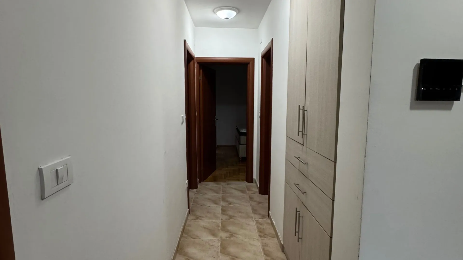 Rent, three bedroom apartment, 92m², 1 maj, Podgorica