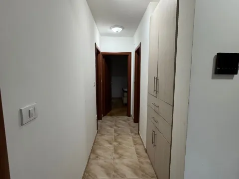 Rent, three bedroom apartment, 92m², 1 maj, Podgorica - image 11