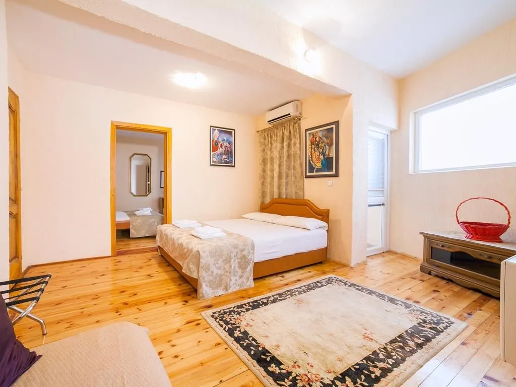 Sale, house, 540m², Buljarica, Budva