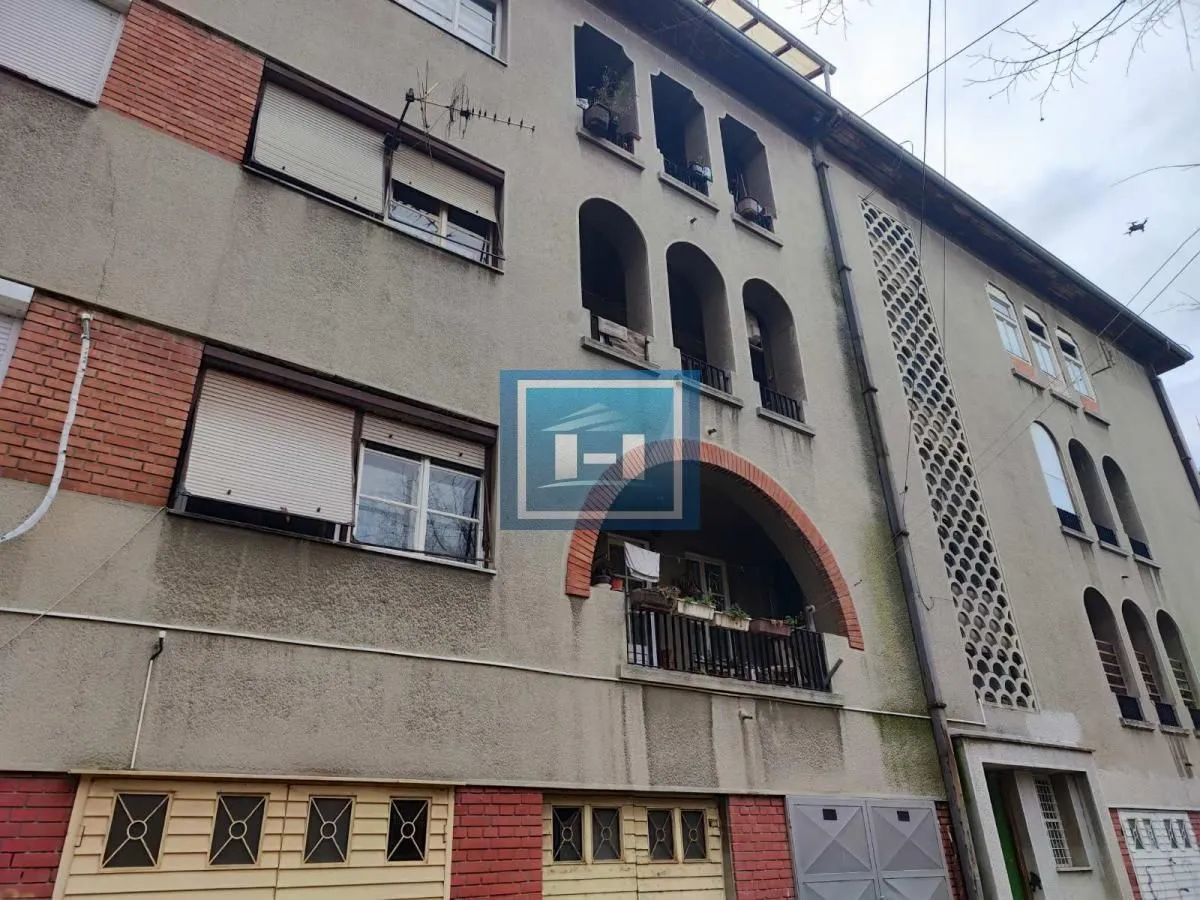 Prodaja, dvosoban stan, 73m², Centar, Jagodina