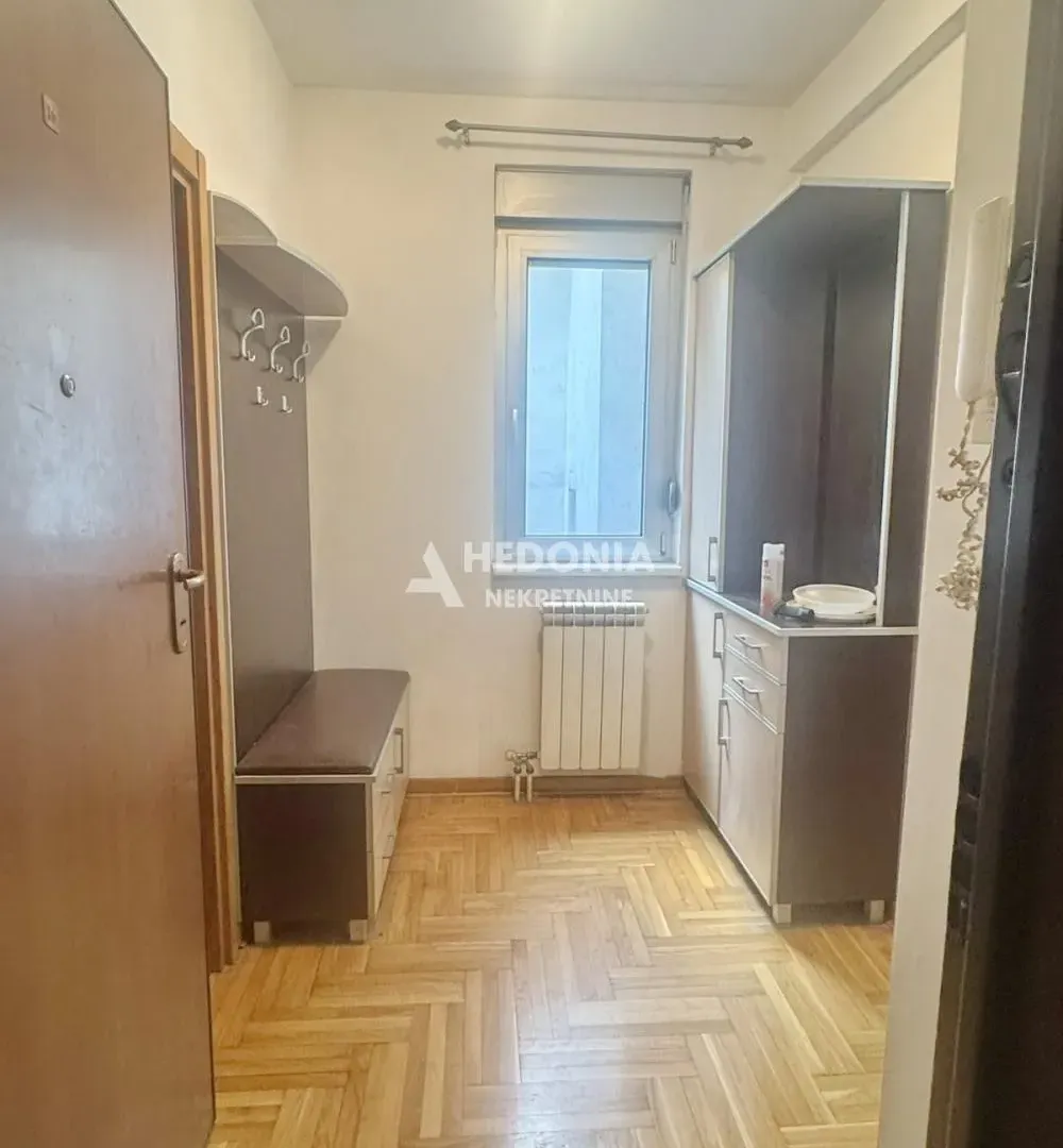 Sale, two bedroom apartment, 57m², Đeram Pijaca, Beograd
