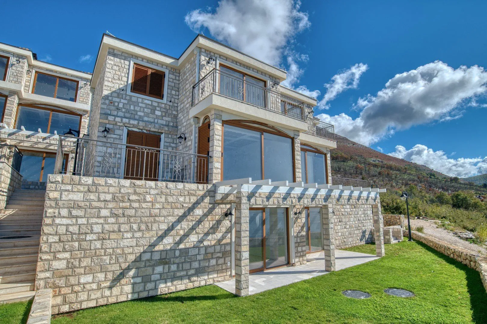 Sale, house, 130m², Reževići, Budva