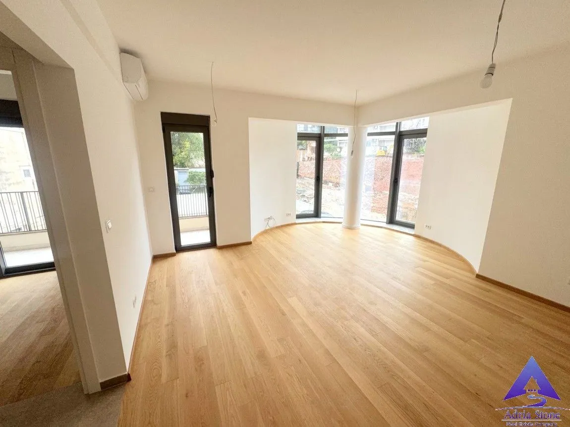 Sale, one bedroom apartment, 48m², Bečići, Budva